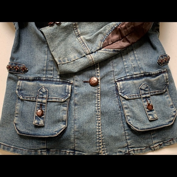 Very Vera Denim Embellished Jacket - Picture 14 of 16